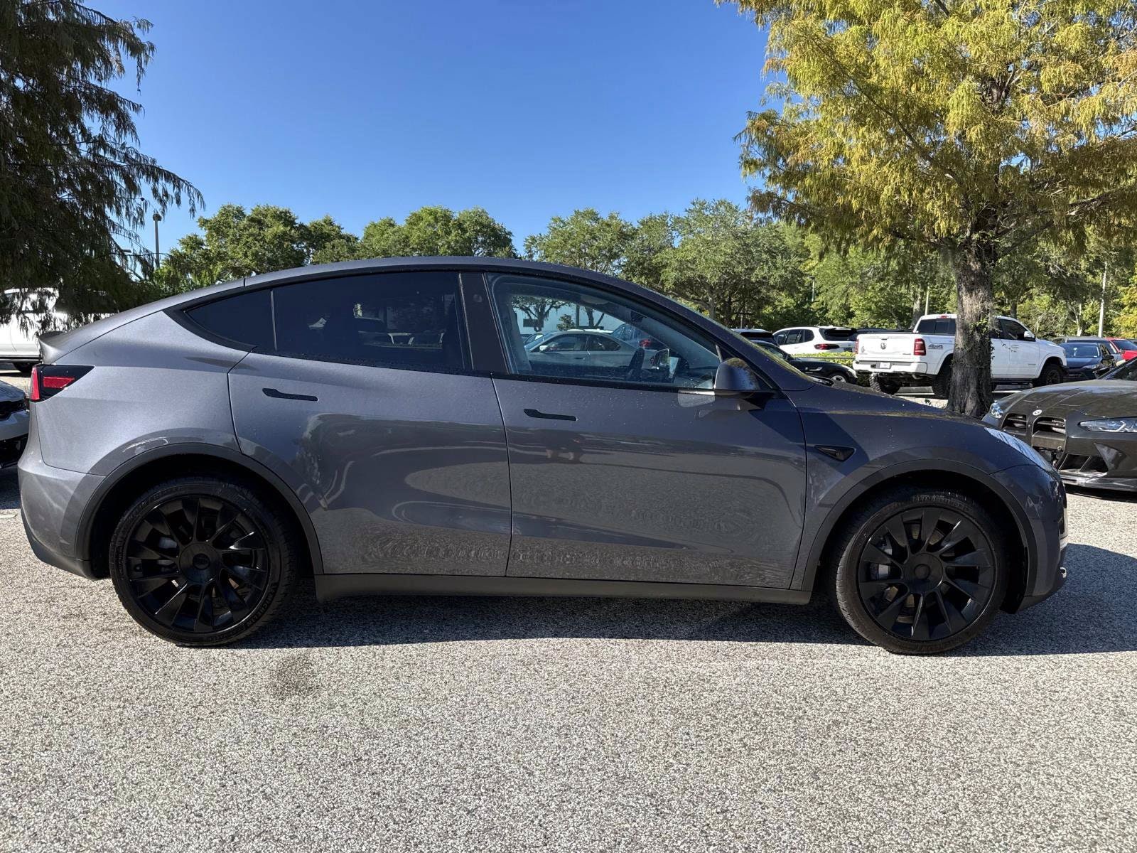 tesla model y 2023 7SAYGDEE7PF847591 image tesla model y 2023 7SAYGDEE7PF847591 image